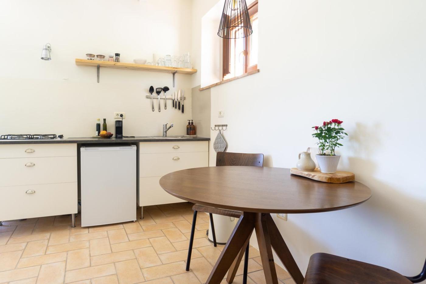 Rosa Nel Pozzo Apartments And B&B San Pietro  Εξωτερικό φωτογραφία