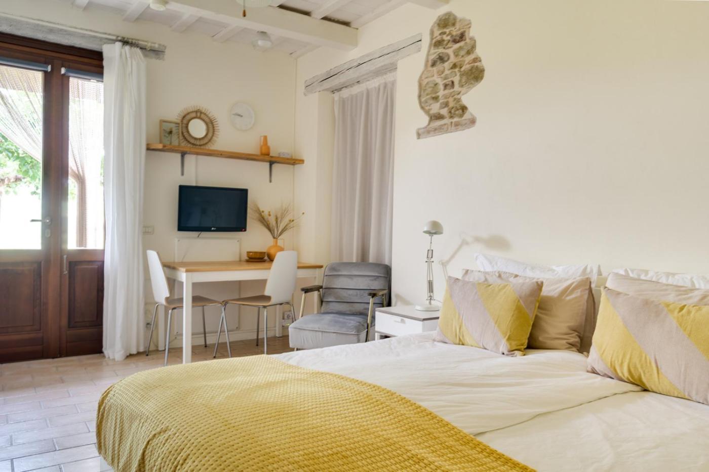 Rosa Nel Pozzo Apartments And B&B San Pietro  Εξωτερικό φωτογραφία
