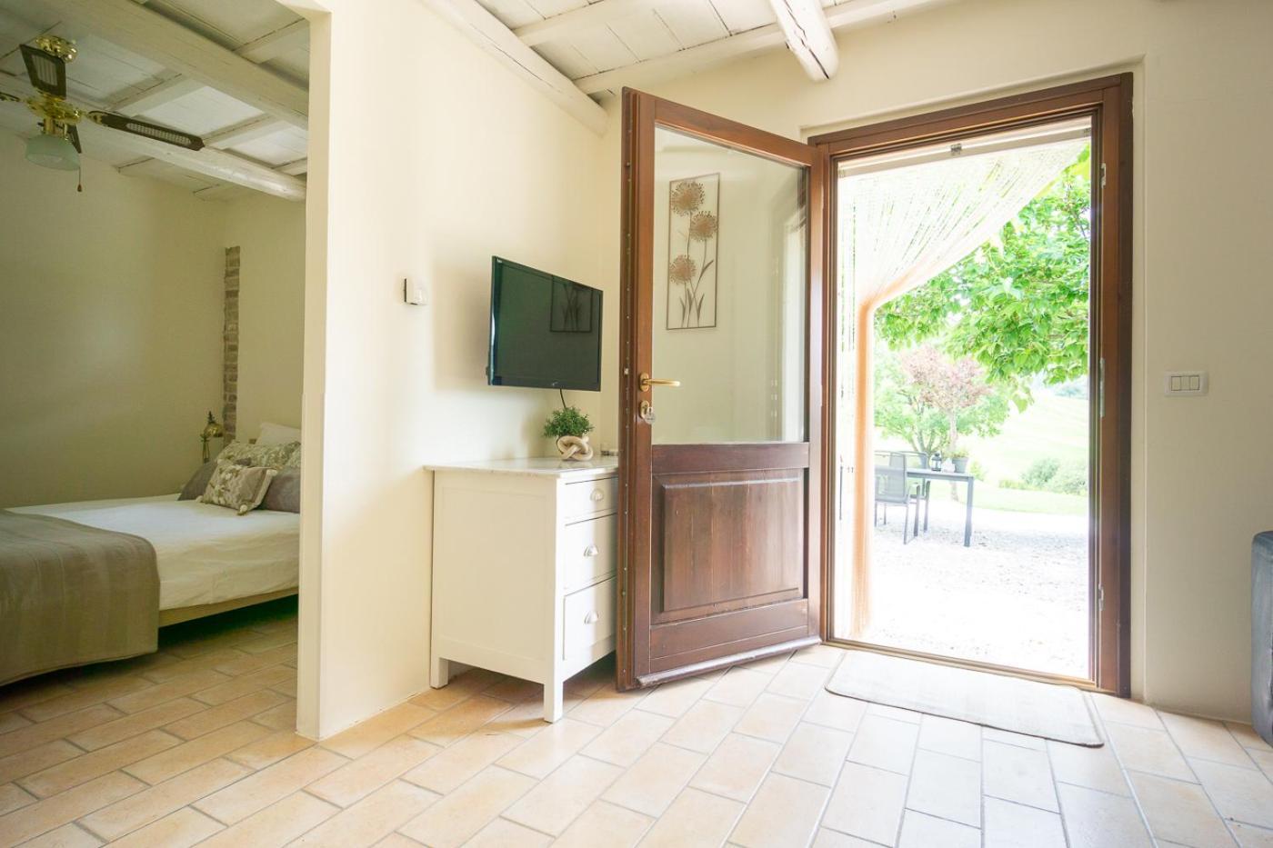 Rosa Nel Pozzo Apartments And B&B San Pietro  Εξωτερικό φωτογραφία