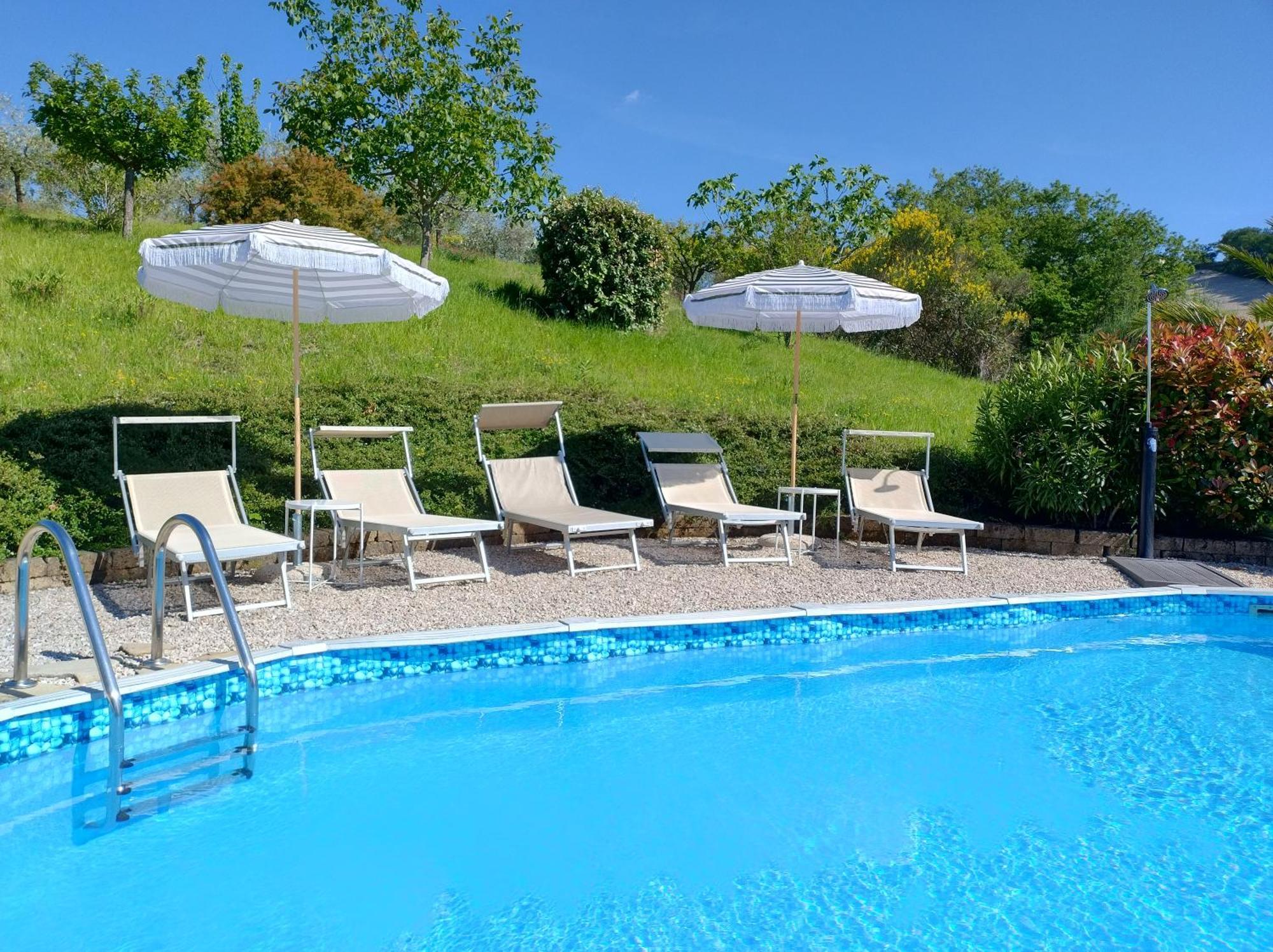 Rosa Nel Pozzo Apartments And B&B San Pietro  Εξωτερικό φωτογραφία